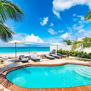 Caprice 14 - Oceanfront - Gated Community With Pool Holiday home Nassau