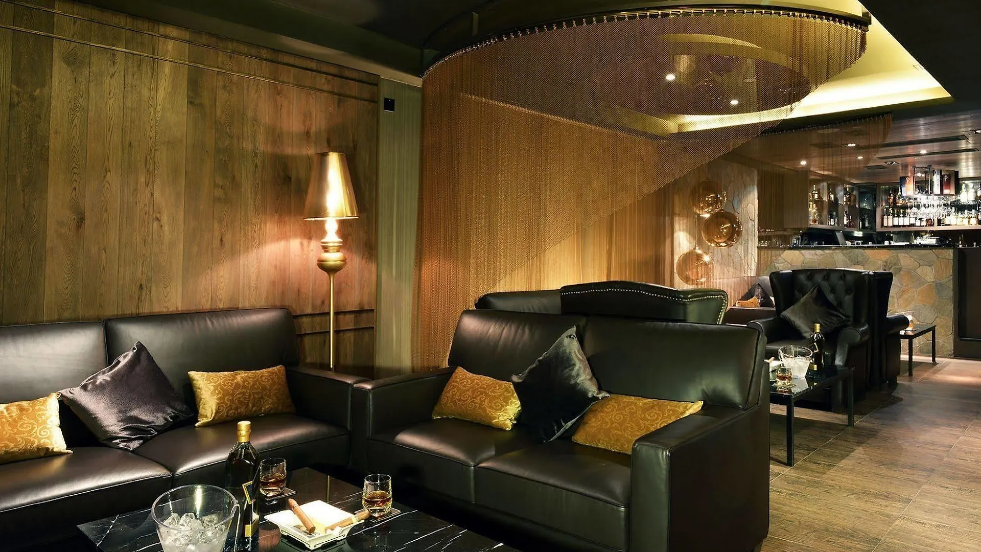 Walden Hotel Hong Kong 3*,  Chine